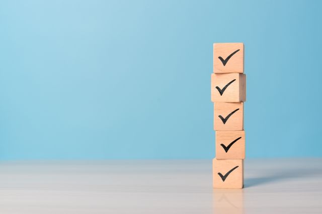 積み上げられたチェックボックス